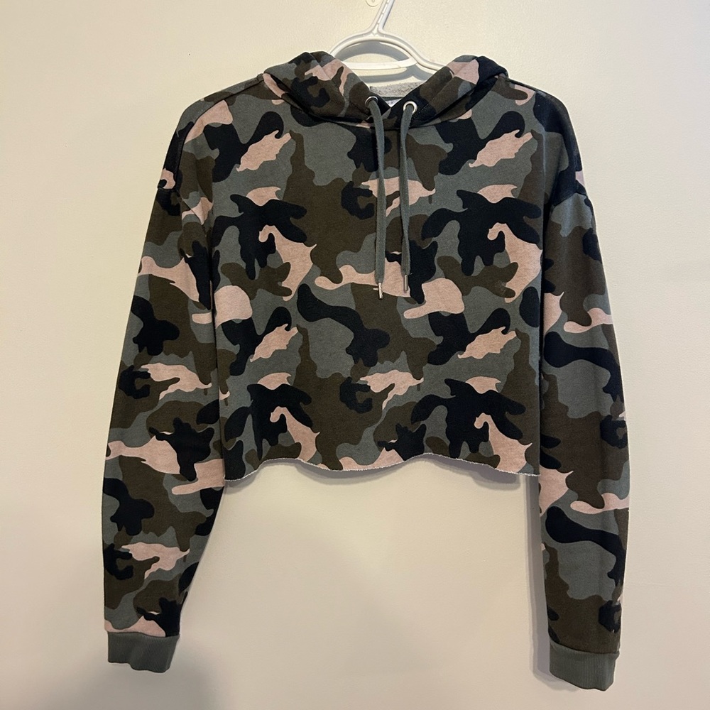 Camo crop top